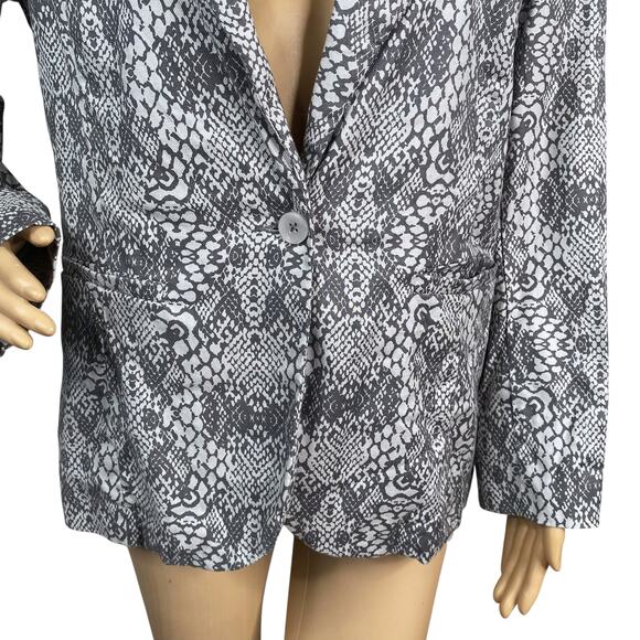 Anthropologie Level 99 Gray Snakeskin Python Blazer Suit Jacket SZ M - Picture 3 of 10